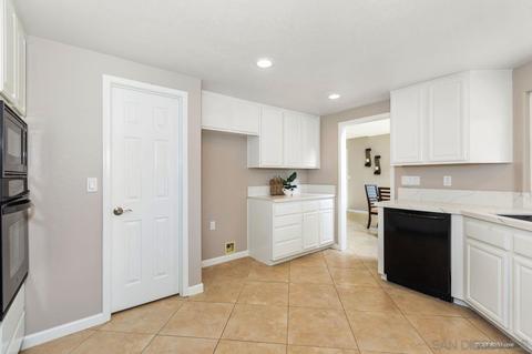 2960 La Trieste Pl, Escondido, CA 92025 photo 13