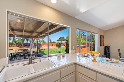 1362 Cherrytree Ct, Encinitas, CA 92024 photo 12