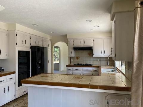 1911 Riviera Dr, Vista, CA 92084 photo 11