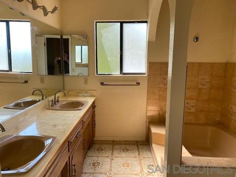 1911 Riviera Dr, Vista, CA 92084 photo 19