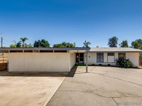 1793 Summit Dr, Escondido, CA 92027 photo 2