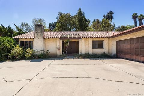 632 Tyrone St, El Cajon, CA 92020 photo 2