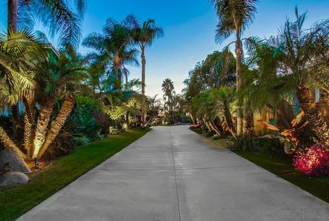 6427 Merlin Dr, Carlsbad, CA 92011 photo 2