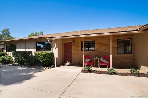 1134 Cloverleaf Dr, El Cajon, CA 92019 photo 2