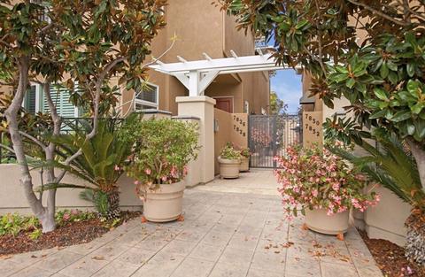 7826 Ivanhoe, La Jolla, CA 92037 photo 1