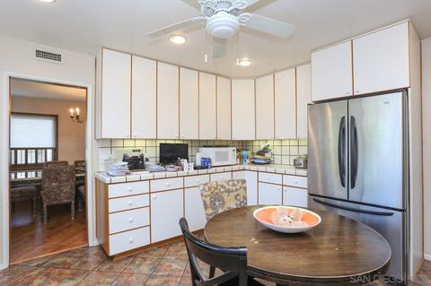 8697 Dunaway Dr, La Jolla, CA 92037 photo 5