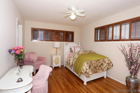 8697 Dunaway Dr, La Jolla, CA 92037 photo 13