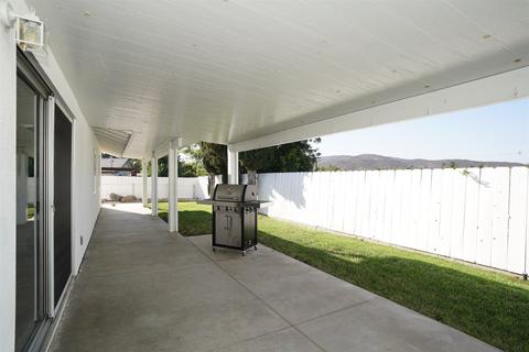 12514 Buckskin Trl, Poway, CA 92064 photo 18