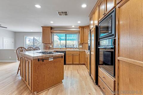 6180 Primrose, La Mesa, CA 91942 photo 6