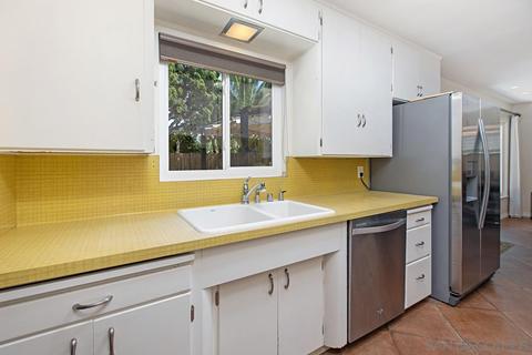 4895 Garfield St, La Mesa, CA 91941 photo 7