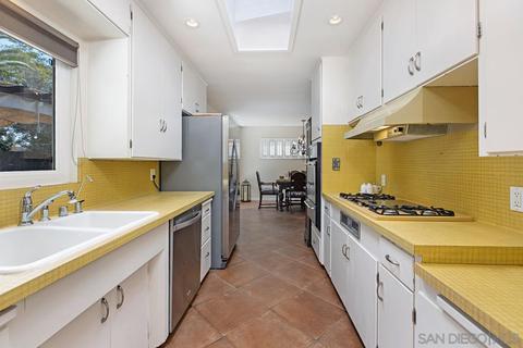 4895 Garfield St, La Mesa, CA 91941 photo 8