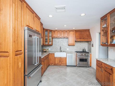 673 Claydelle Ave, El Cajon, CA 92020 photo 6