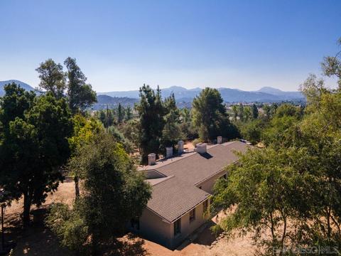 3426 E Victoria Dr, Alpine, CA 91901 photo 2