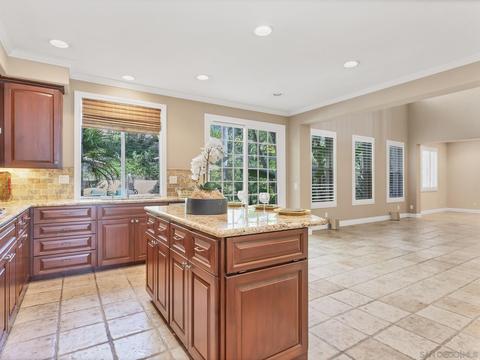 6574 Windflower Dr, Carlsbad, CA 92011 photo 7