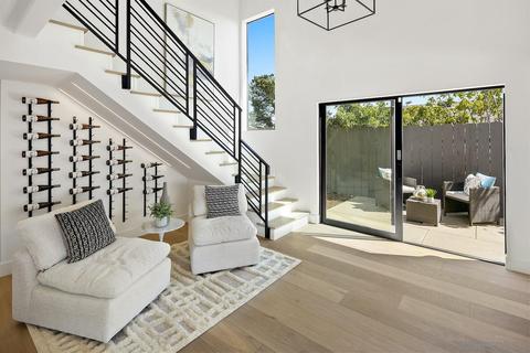 336 Hilmen, Solana Beach, CA 92075 photo 8