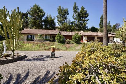 4118 Mars Way, La Mesa, CA 91941 photo 2