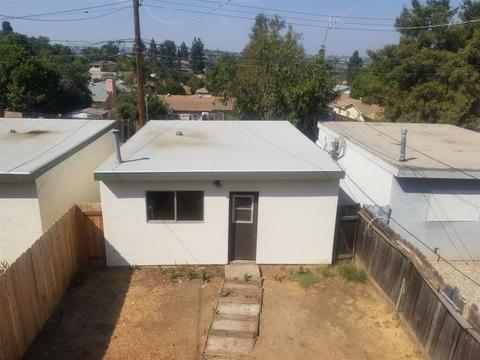428 Sacramento Ave, Spring Valley, CA 91977 photo 2