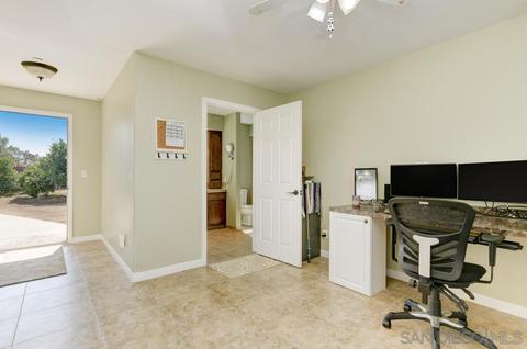 1752 La Valhalla Pl, El Cajon, CA 92019 photo 23