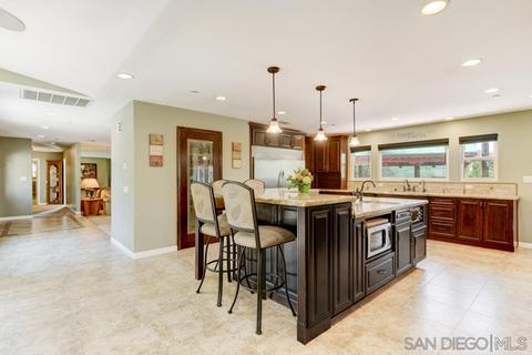 1752 La Valhalla Pl, El Cajon, CA 92019 photo 7