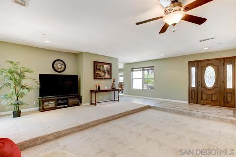 1752 La Valhalla Pl, El Cajon, CA 92019 photo 5