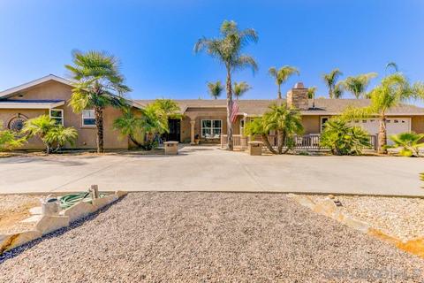 1752 La Valhalla Pl, El Cajon, CA 92019 photo 2