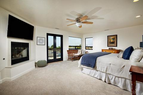 3949 Highland Dr, Carlsbad, CA 92008 photo 8