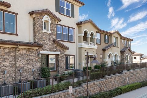 2012 Montilla St, Santee, CA 92071 photo 2