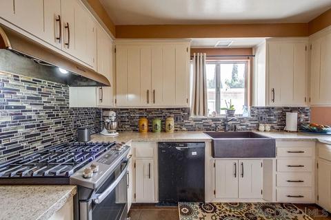 7362 Stanford Ave, La Mesa, CA 91942 photo 15