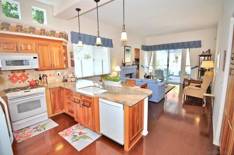 825 Applewilde Dr, San Marcos, CA 92078 photo 8