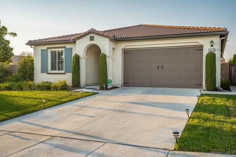 29416 Breezeway Ct, Menifee, CA 92585 photo 2