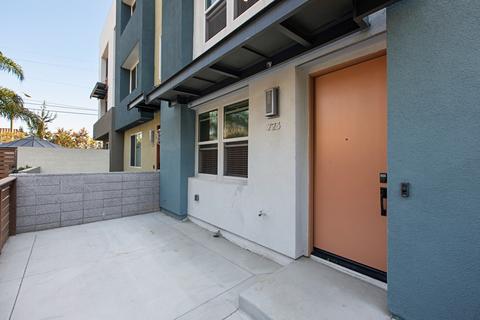 723 Seaside, Chula Vista, CA 91910 photo 2