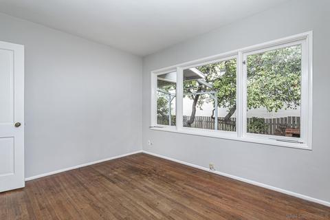 925 Genter, La Jolla, CA 92037 photo 7