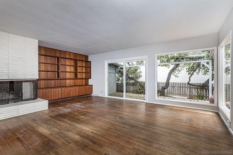 925 Genter, La Jolla, CA 92037 photo 2