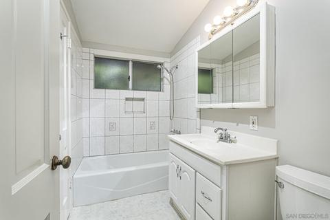 925 Genter, La Jolla, CA 92037 photo 8
