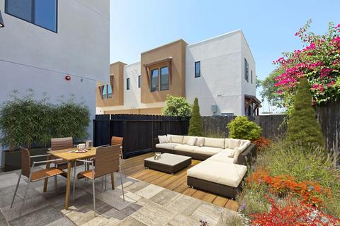 4047 Mission Inn Ave, Riverside, CA 92501 photo 1