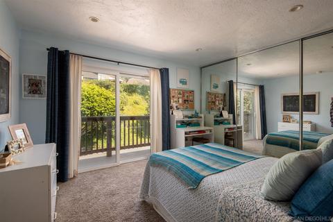 1871 Caminito Velez, La Jolla, CA 92037 photo 14