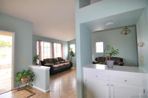 1537 Phillips St, Vista, CA 92083 photo 7