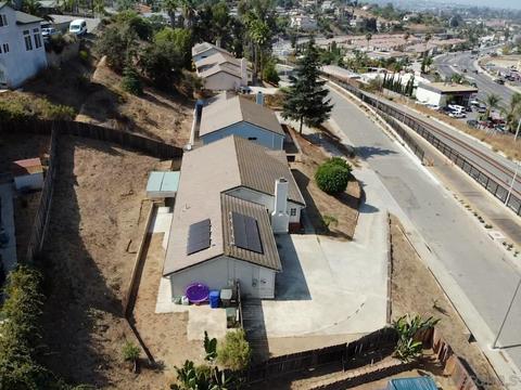 1537 Phillips St, Vista, CA 92083 photo 3