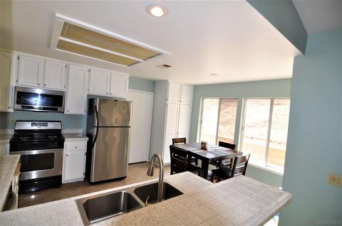 1537 Phillips St, Vista, CA 92083 photo 12