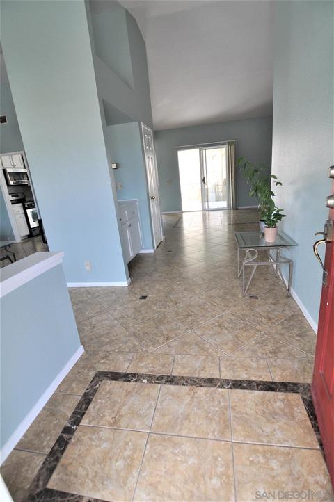 1537 Phillips St, Vista, CA 92083 photo 5