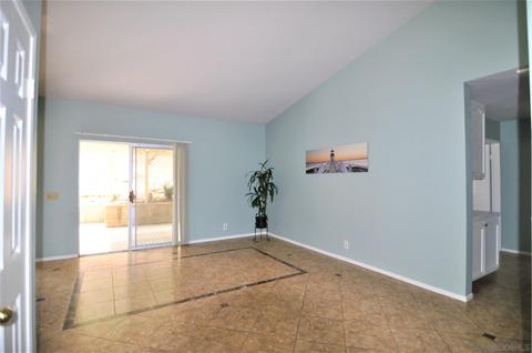 1537 Phillips St, Vista, CA 92083 photo 8