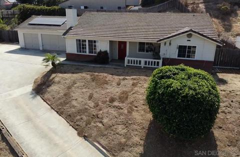 1537 Phillips St, Vista, CA 92083 photo 1