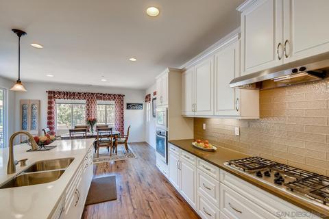 8959 Mckinley Ct, La Mesa, CA 91941 photo 6