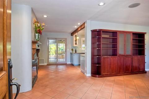 732 Chestnut St, Escondido, CA 92025 photo 3