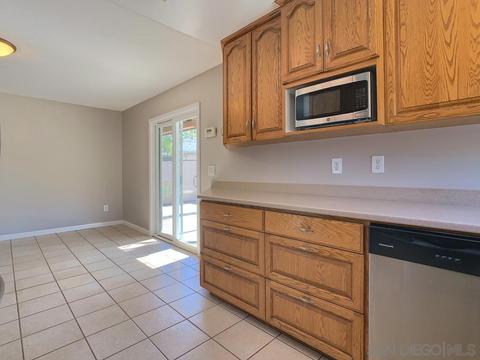 8550 Rosada Way, El Cajon, CA 92021 photo 11