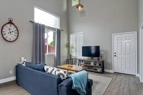 3959 Escala Cv, Oceanside, CA 92058 photo 5
