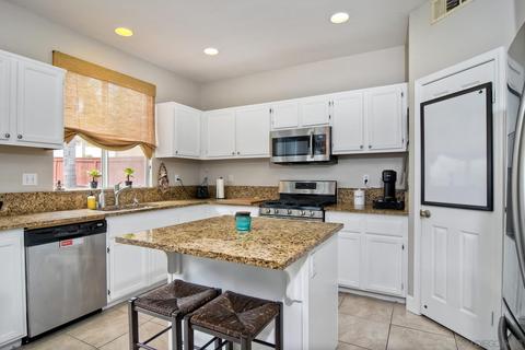 3959 Escala Cv, Oceanside, CA 92058 photo 10