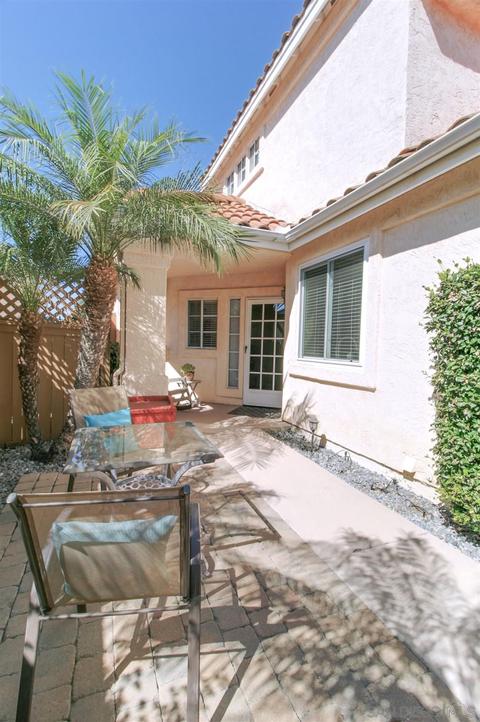 2452 Links Way, Vista, CA 92081 photo 5