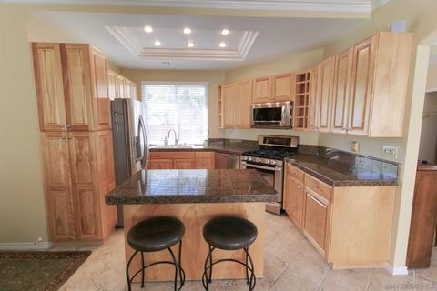 2452 Links Way, Vista, CA 92081 photo 12