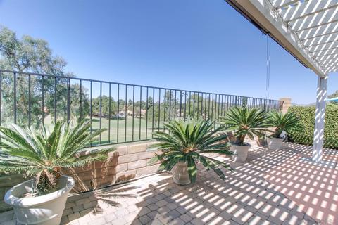 2452 Links Way, Vista, CA 92081 photo 33